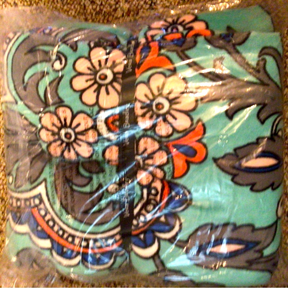 Vera Bradley fuzzy throw blanket